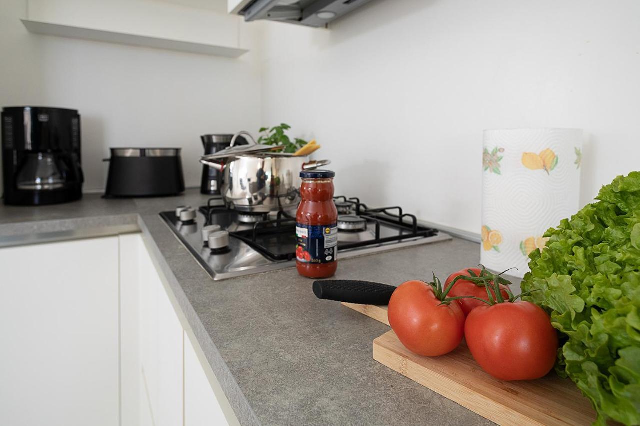 Apartment Brezza Di Lago - Regarda Travel Lazise Ngoại thất bức ảnh