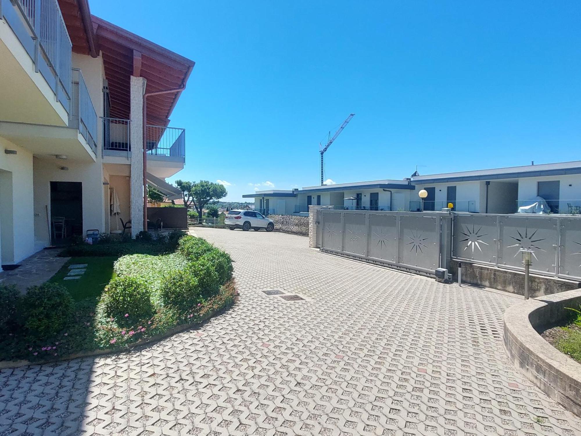 Apartment Brezza Di Lago - Regarda Travel Lazise Ngoại thất bức ảnh