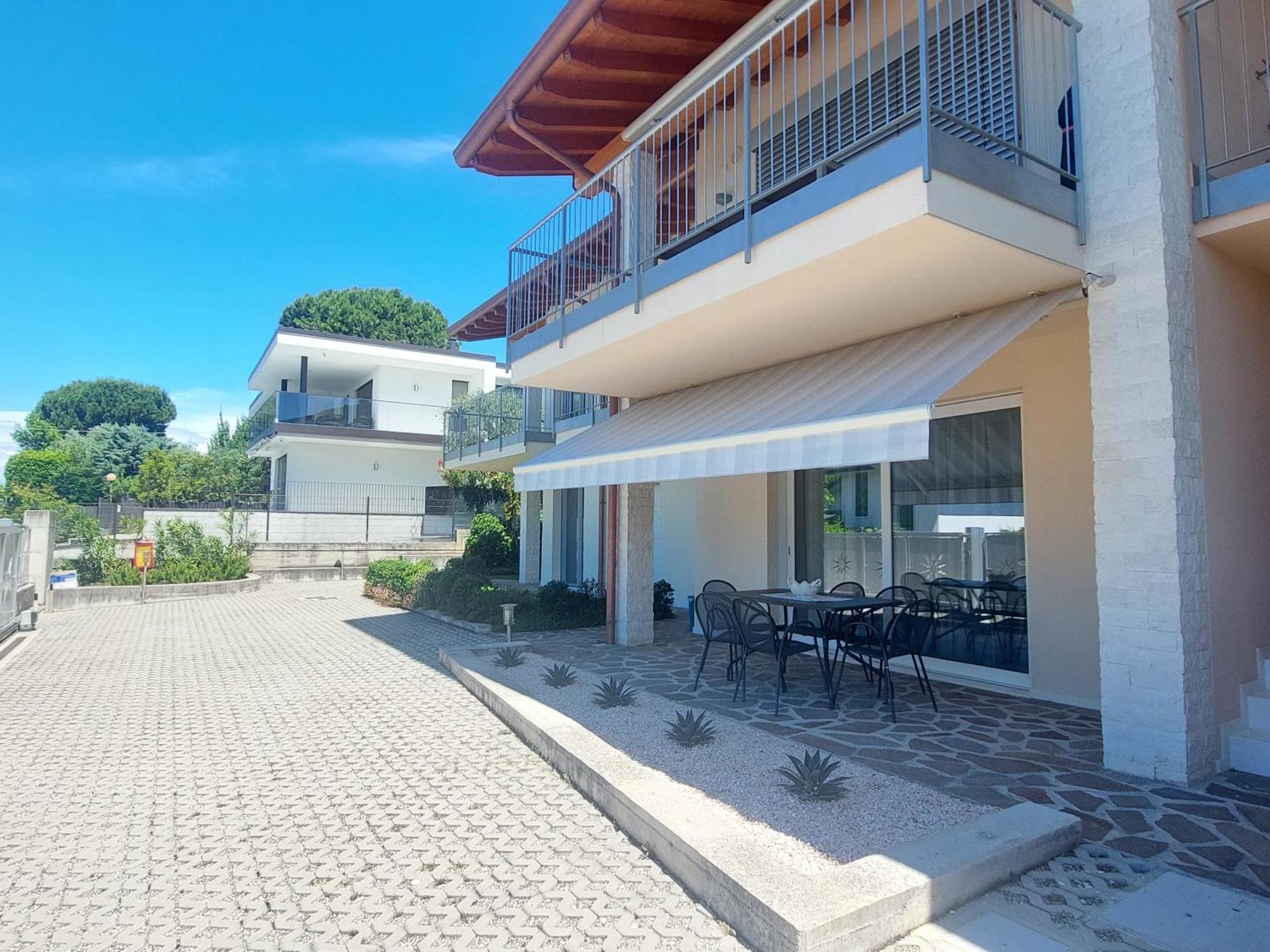 Apartment Brezza Di Lago - Regarda Travel Lazise Ngoại thất bức ảnh